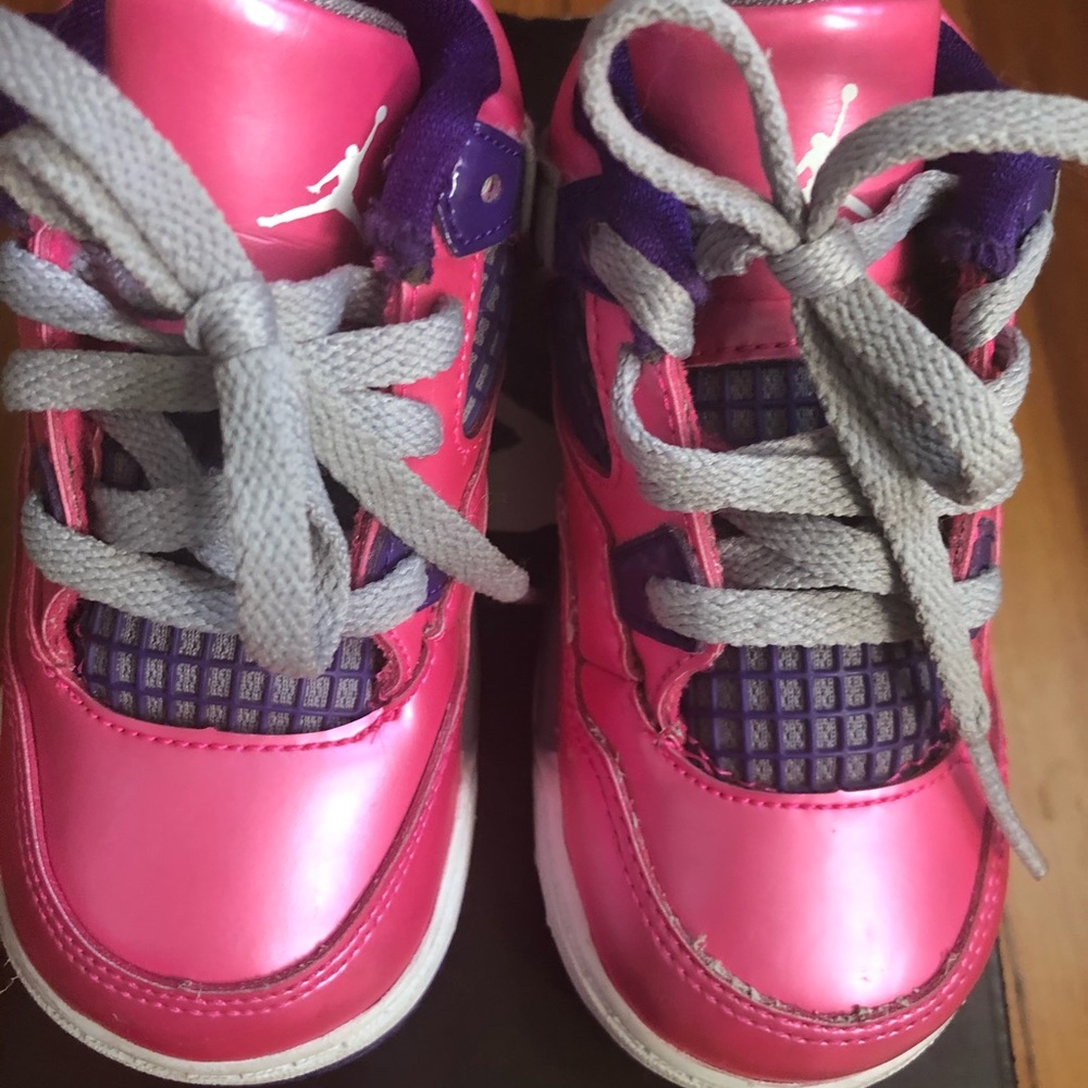 Nike Air Jordan’s 4 Retro